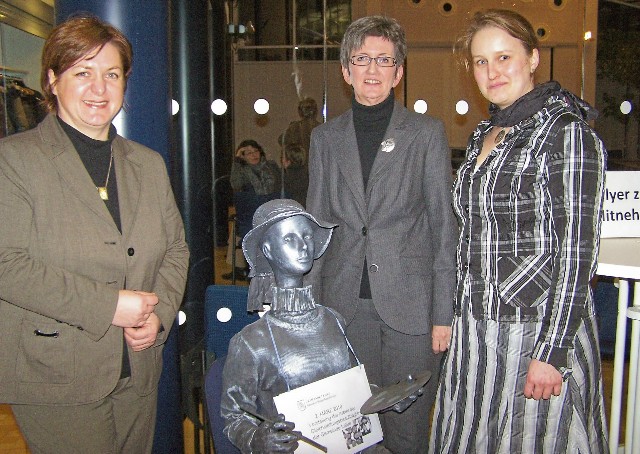 Kerstin Jger, Dorothea Dannehl, Uljana Klein (v.l.n.r.)